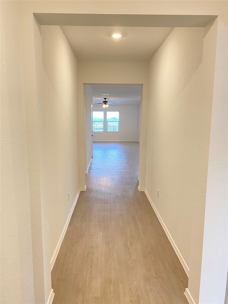 1400 Pickerel St - Photo 3