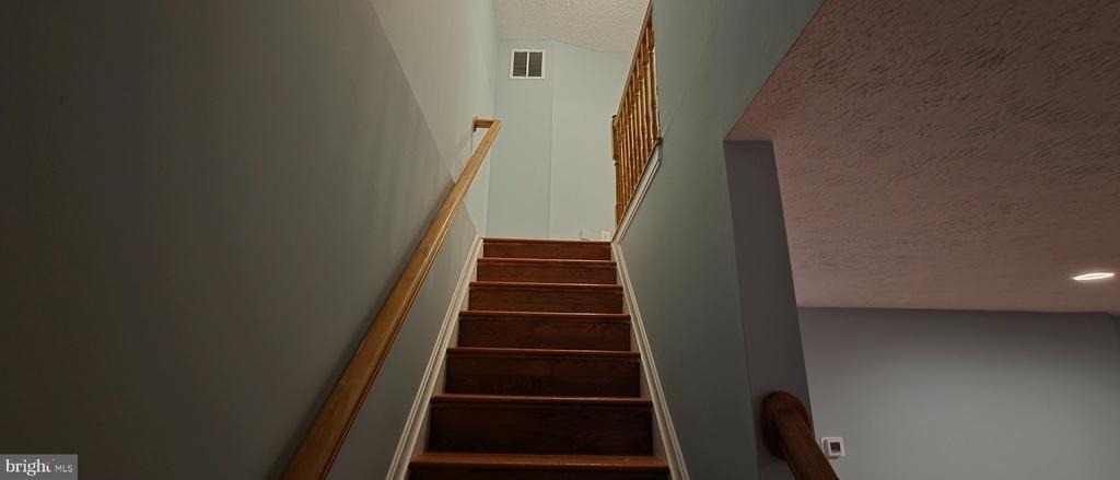 323 Lindera Court - Photo 40