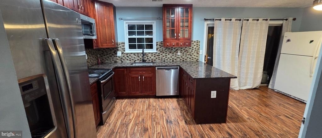 323 Lindera Court - Photo 37