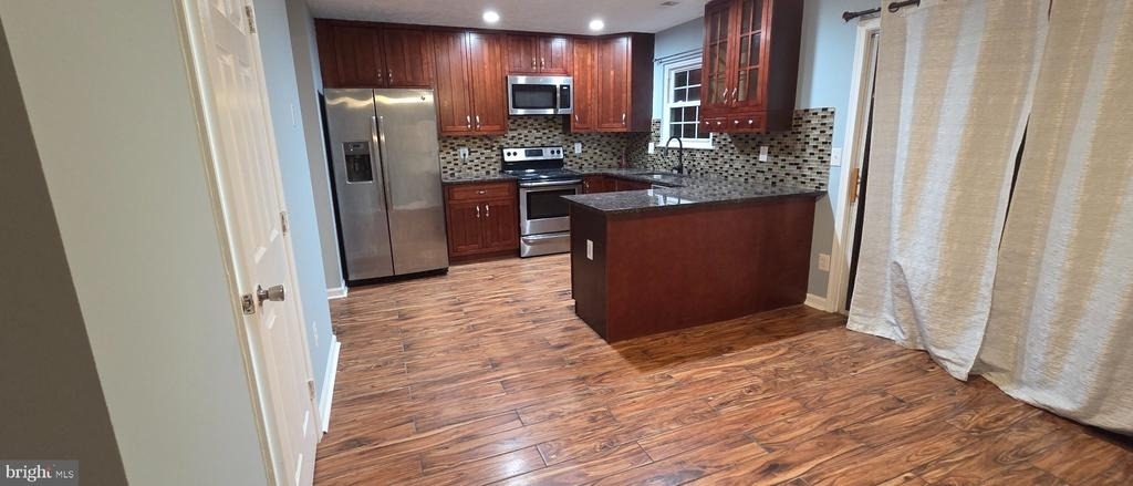 323 Lindera Court - Photo 34