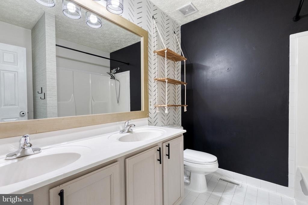 1577 Loring Court - Photo 18