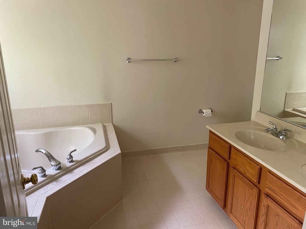 1726 Sea Pine Circle - Photo 7