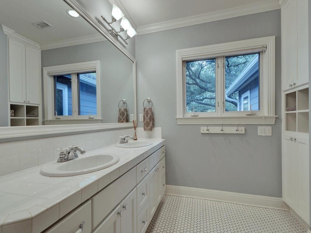 5018 Shoal Creek Blvd - Photo 22