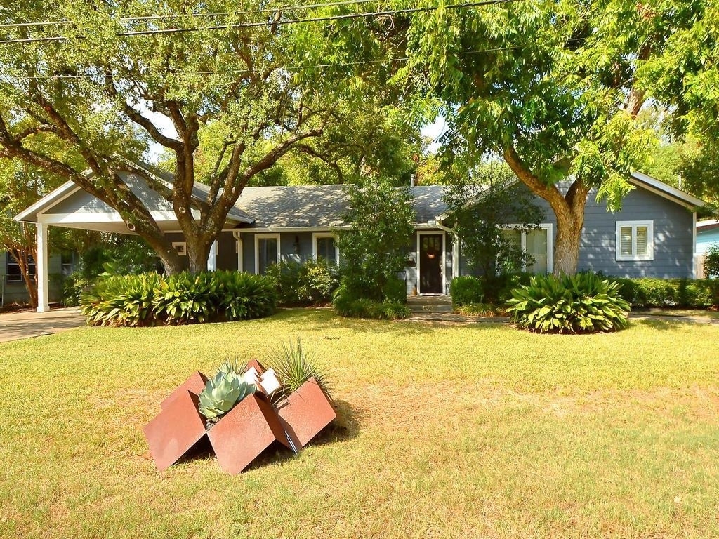 5018 Shoal Creek Blvd - Photo 0