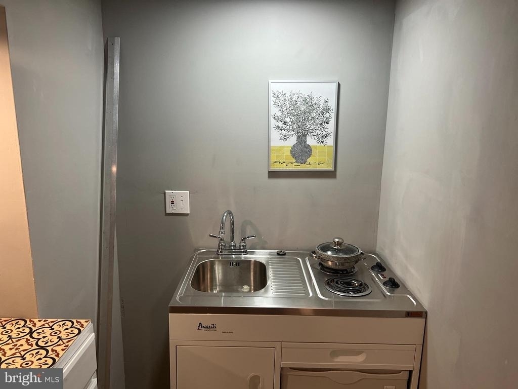 219 S Union Street - Photo 7