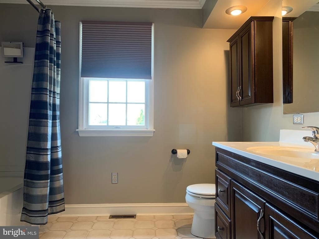 1916 E Zabenko Drive - Photo 10