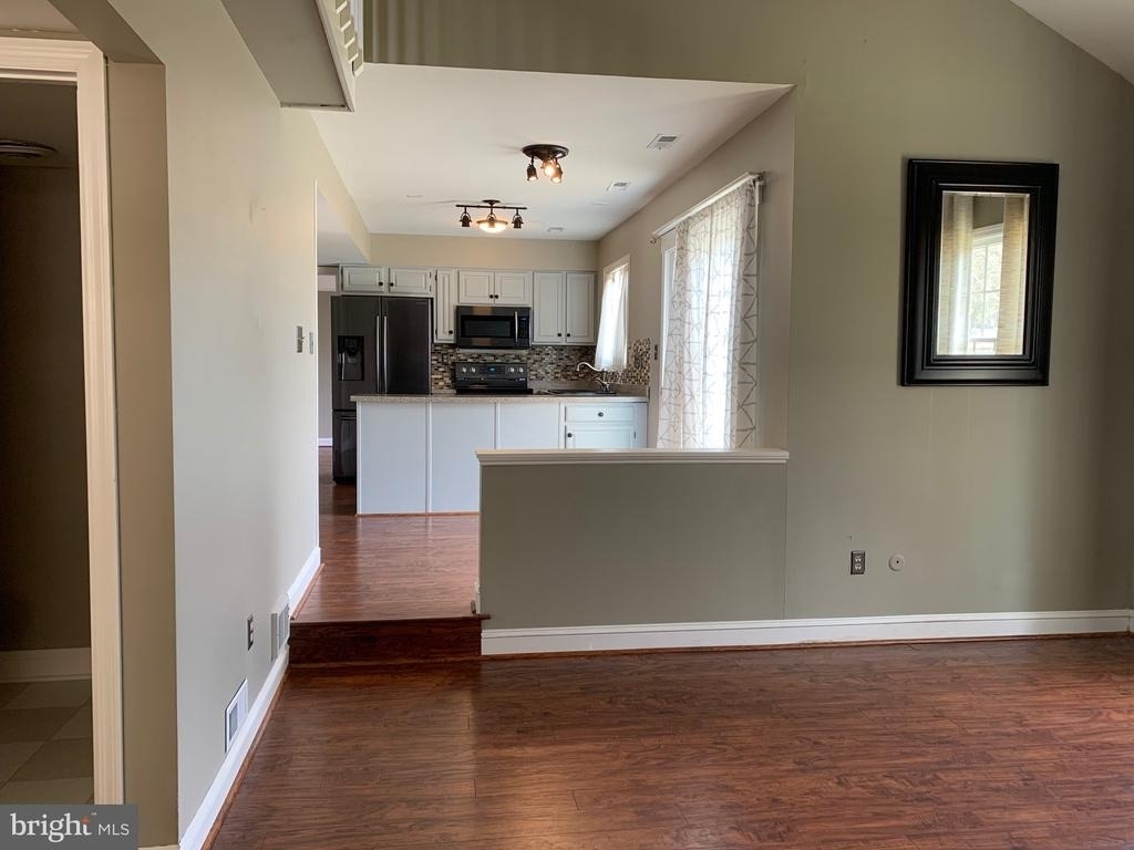 1916 E Zabenko Drive - Photo 5
