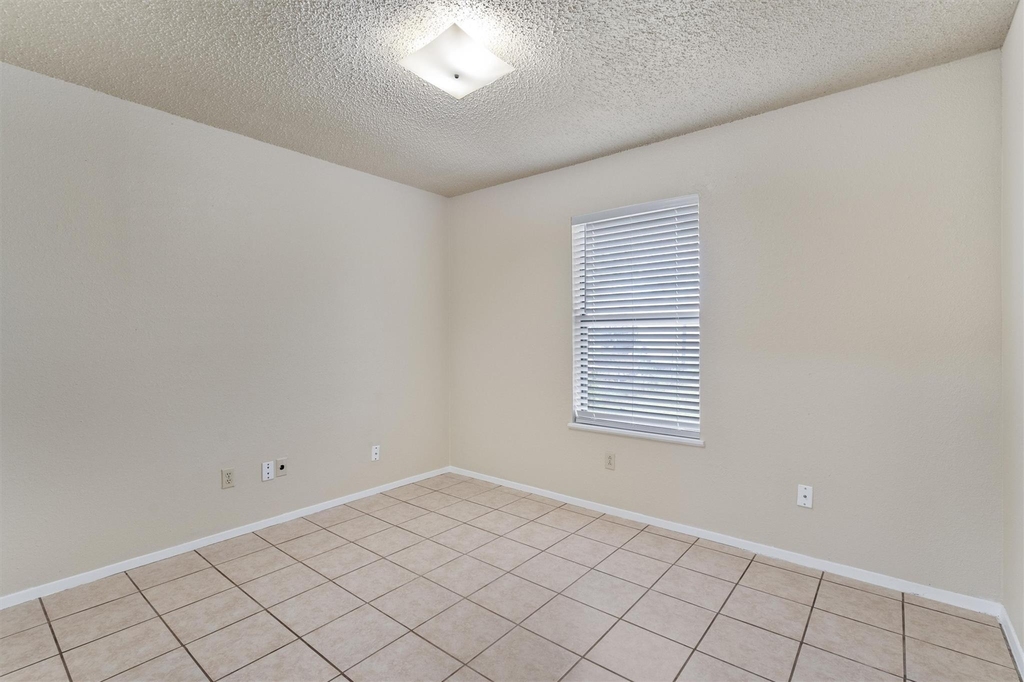 2805 Davis St - Photo 8