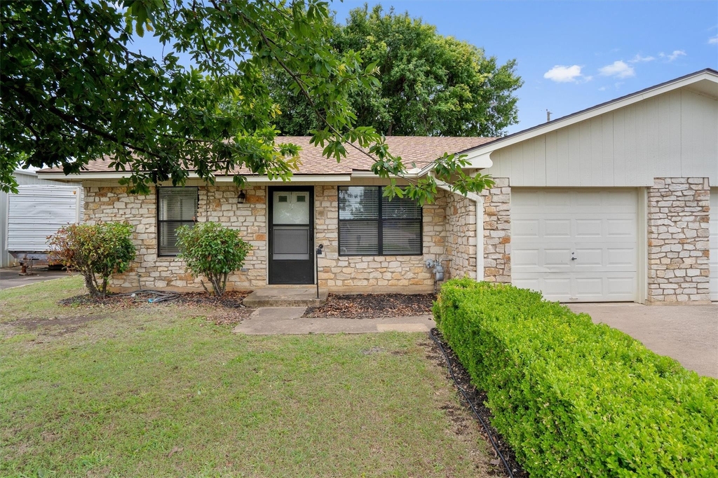 2805 Davis St - Photo 0
