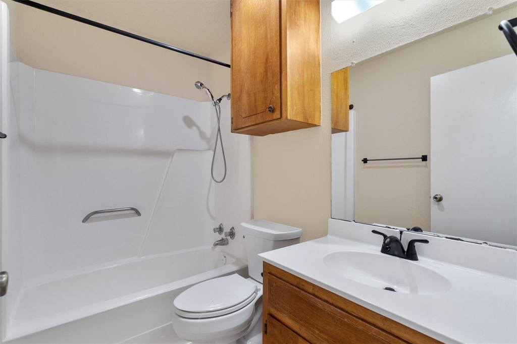 2805 Davis St - Photo 7