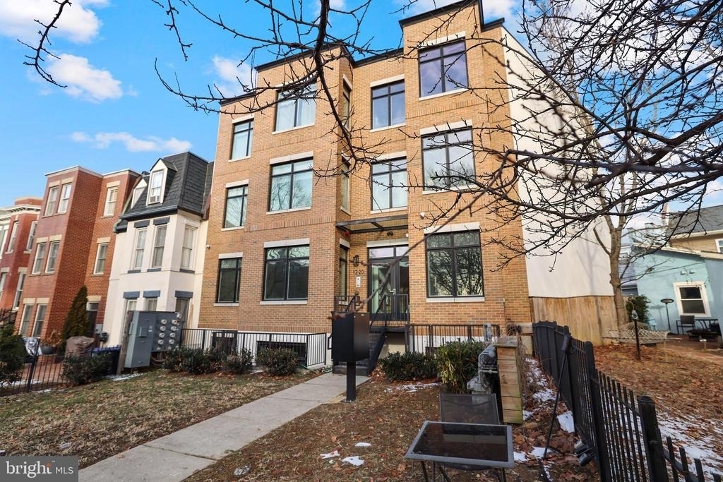 1220 Potomac Avenue Se - Photo 21