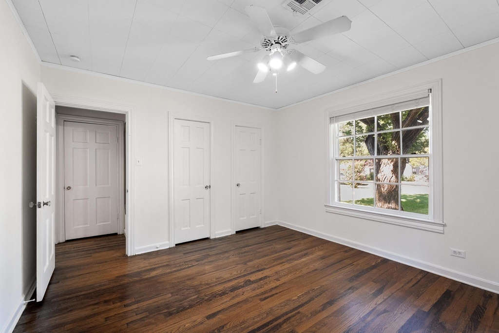 1707 Lexington St - Photo 16