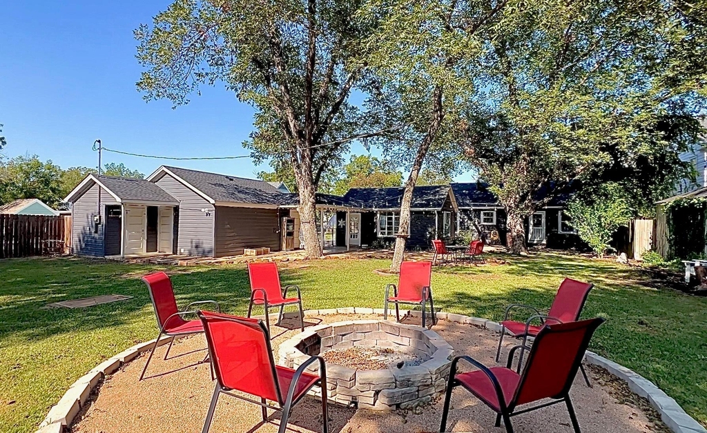 1707 Lexington St - Photo 22