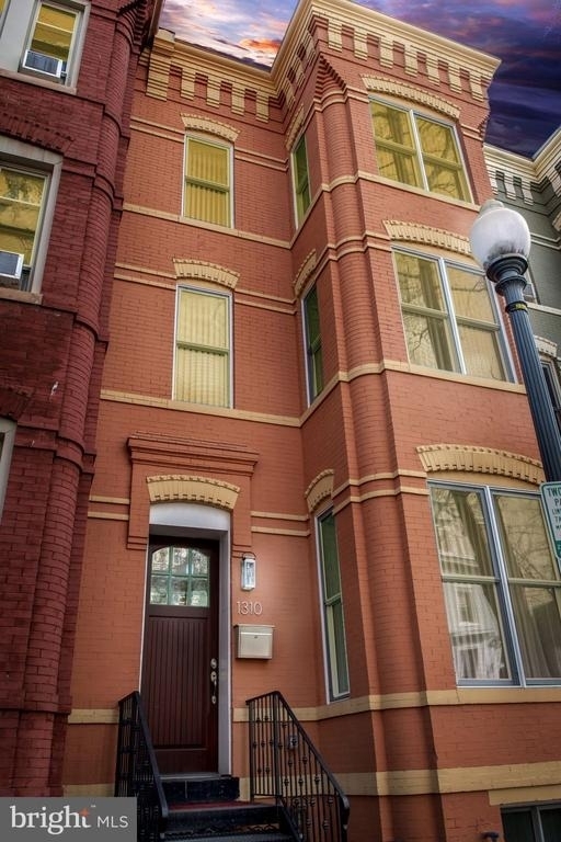 1310 Riggs Street Nw - Photo 2