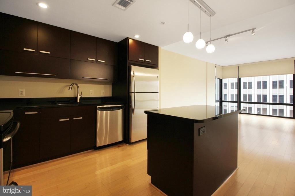 1010 Massachusetts Avenue Nw - Photo 18