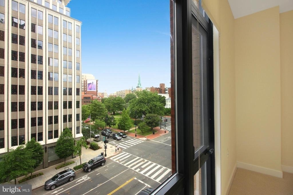 1010 Massachusetts Avenue Nw - Photo 4