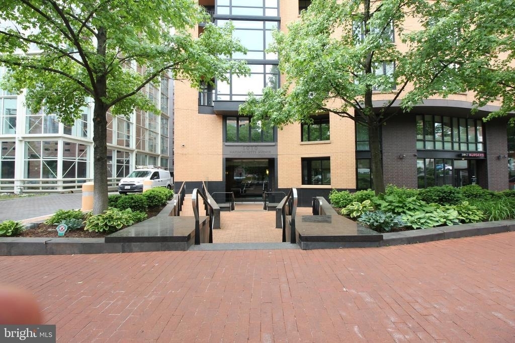 1010 Massachusetts Avenue Nw - Photo 0