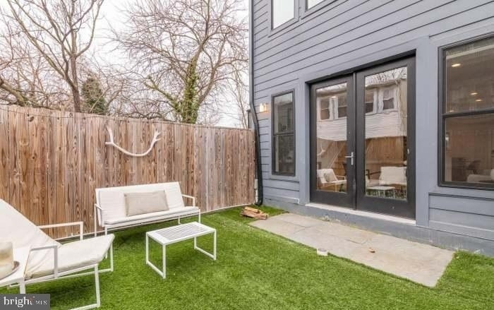 628 I Street Ne - Photo 9