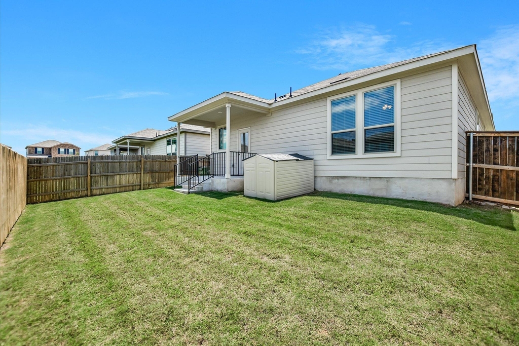 216 The Duke Dr - Photo 18