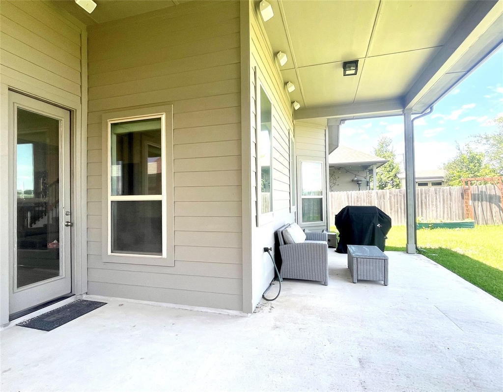6829 Brindisi Pl - Photo 31