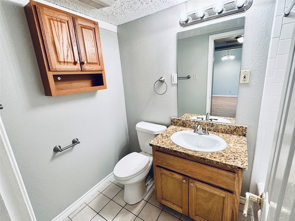 601 W 11th St - Photo 21