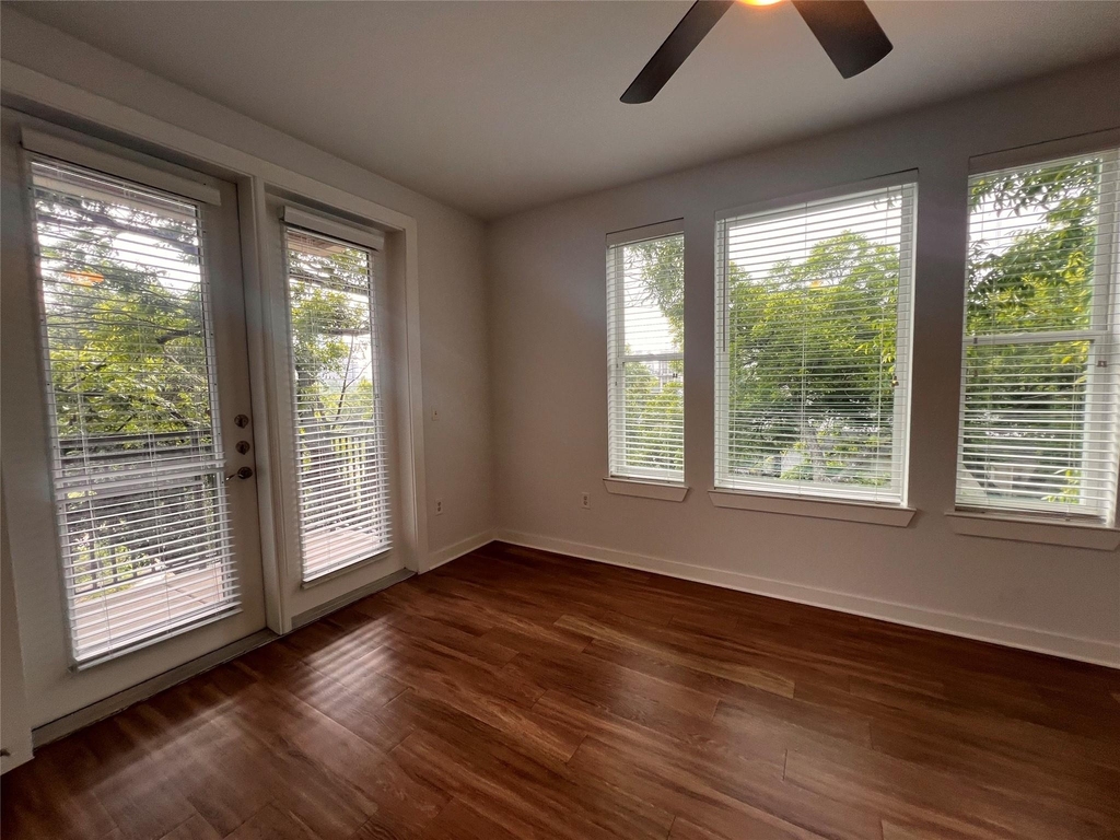 1900 Barton Springs Rd - Photo 3