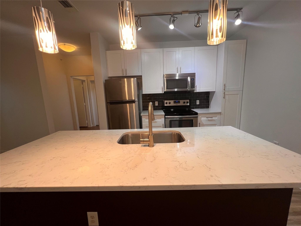 1900 Barton Springs Rd - Photo 13