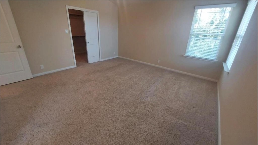 8404 Harrier Dr - Photo 4