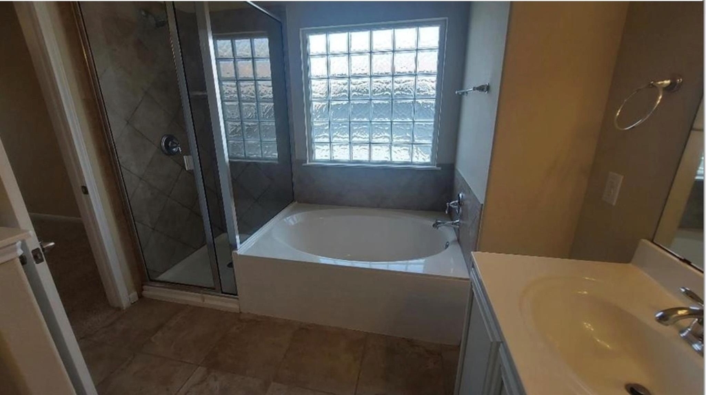 8404 Harrier Dr - Photo 10