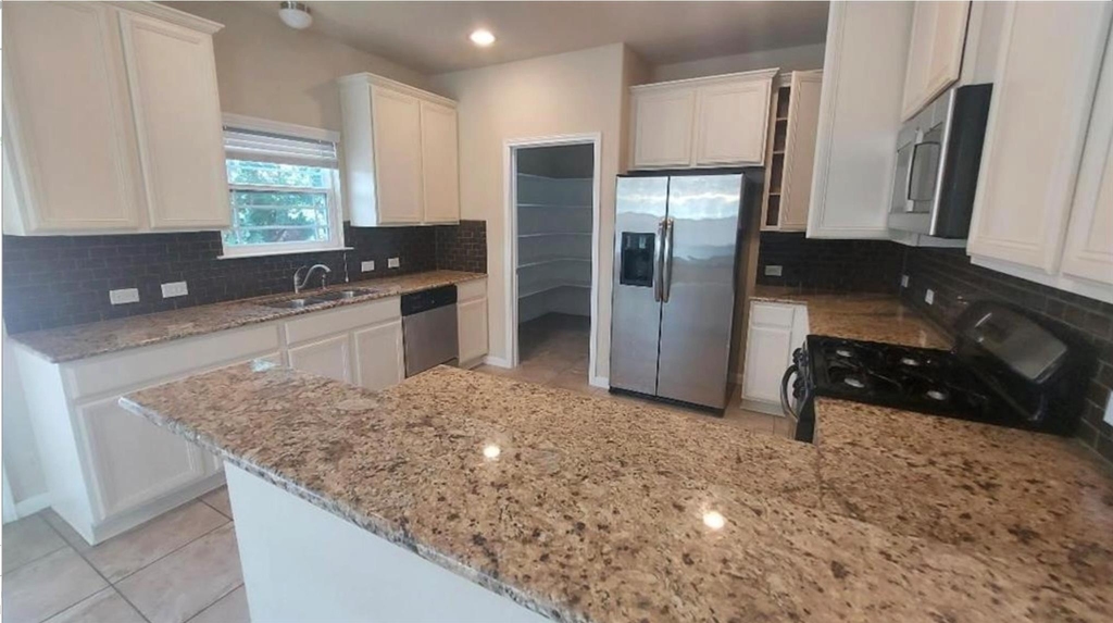 8404 Harrier Dr - Photo 8