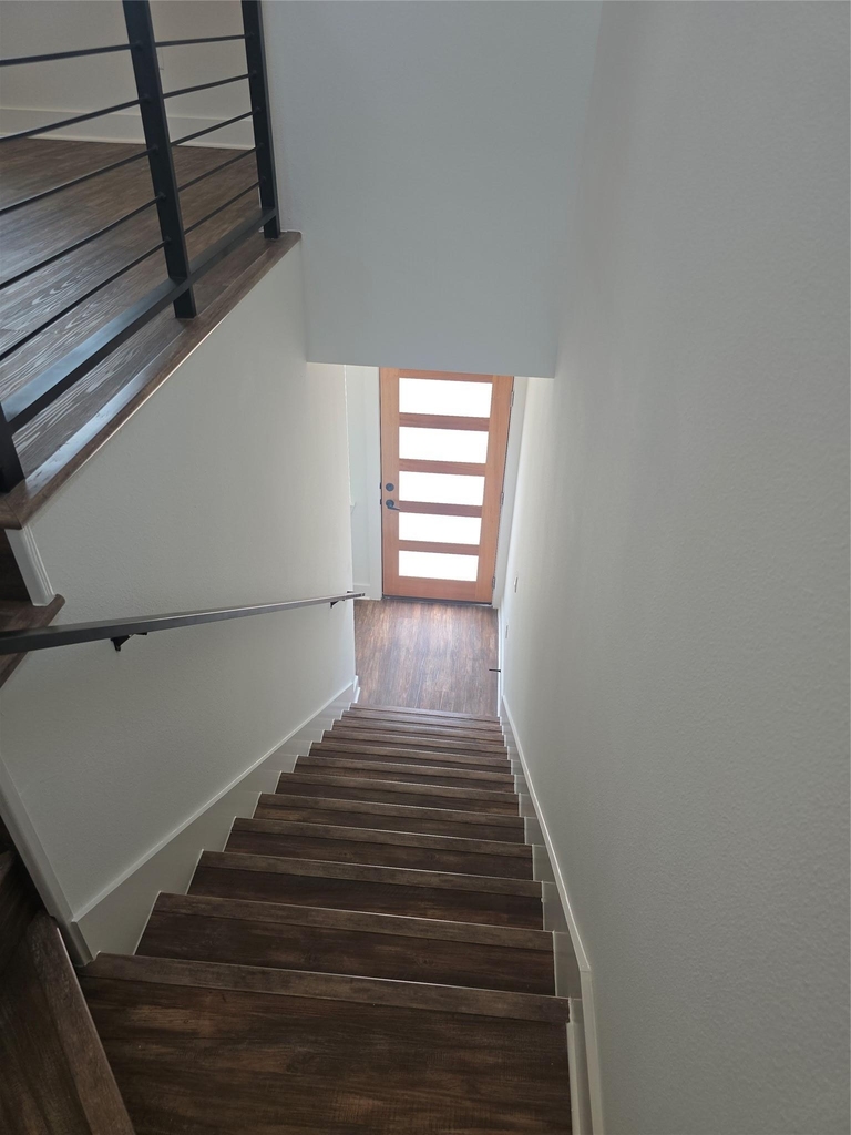 7601 Carver Ave - Photo 12