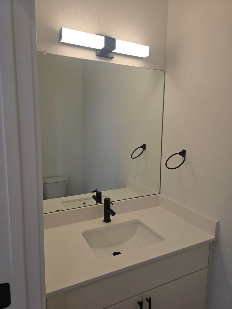 7601 Carver Ave - Photo 4