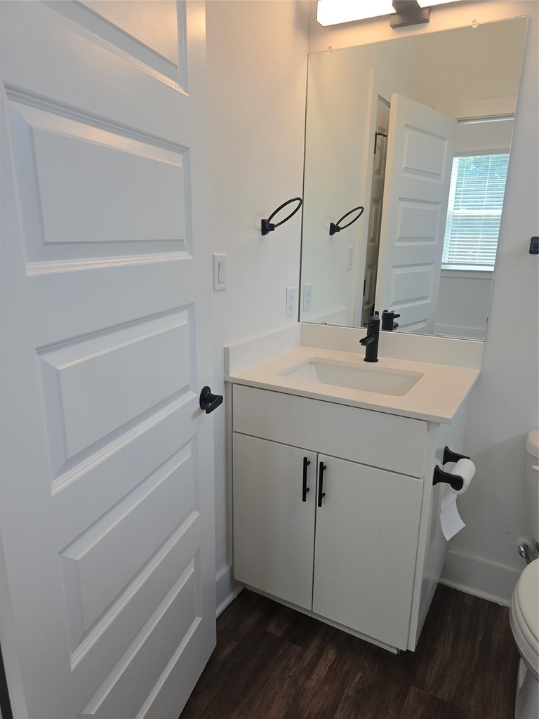 7601 Carver Ave - Photo 9