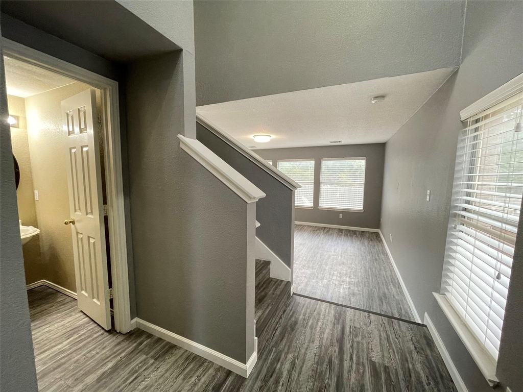 3638 Windhill Loop - Photo 8