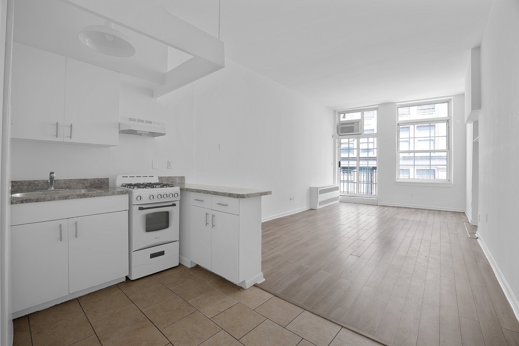33 Gold Street - Photo 3