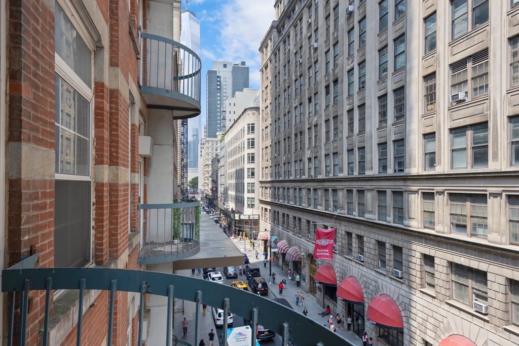 33 Gold Street - Photo 2