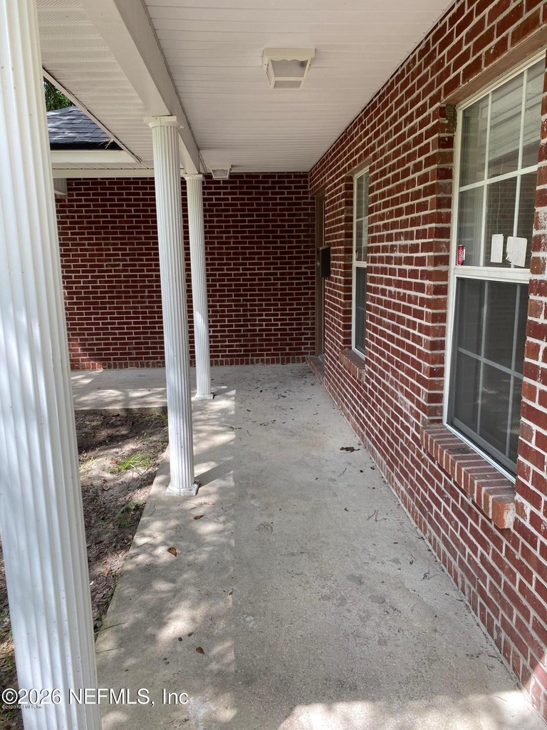 1837 W 28th Street - Photo 2