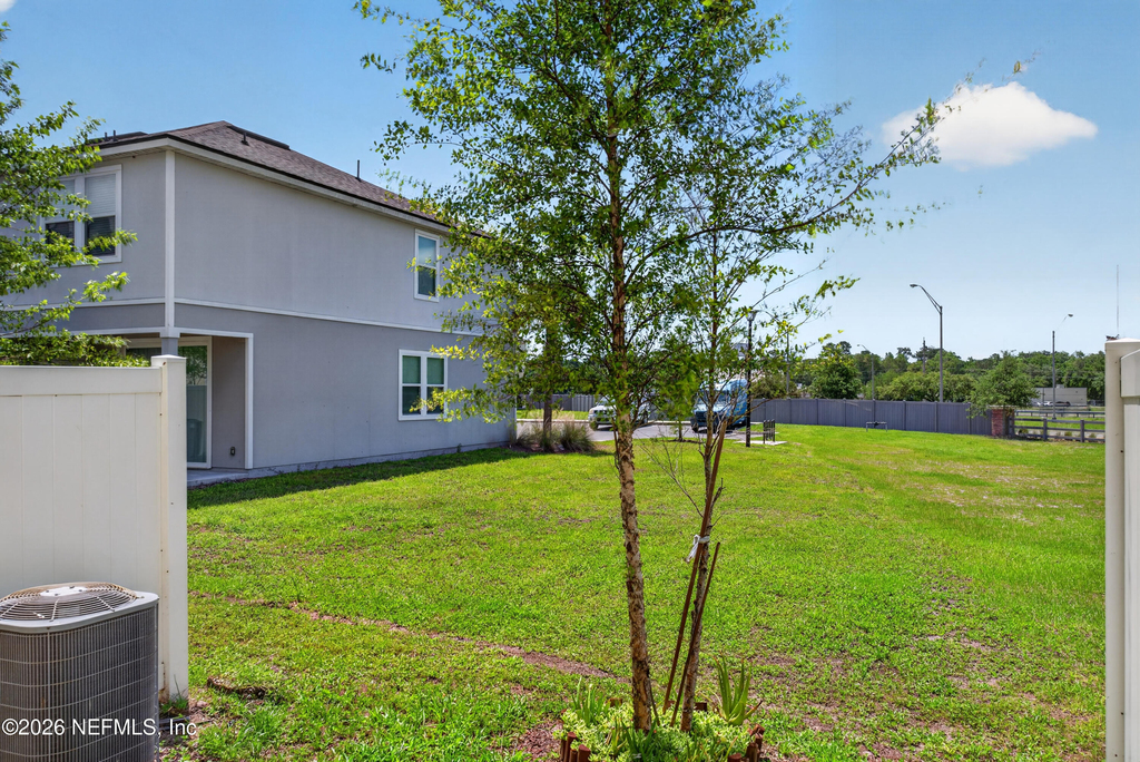 8210 Larose Road - Photo 31
