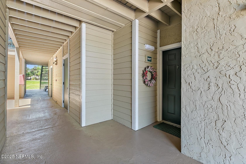 900 Ironwood Drive - Photo 1