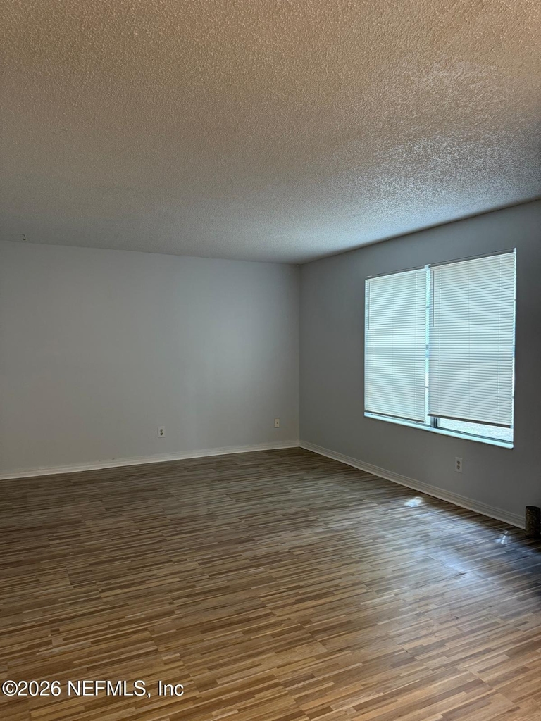 459 Lombard Street - Photo 1