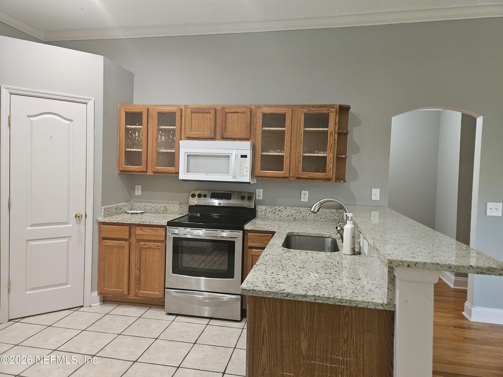2338 Cool Springs Drive N - Photo 6