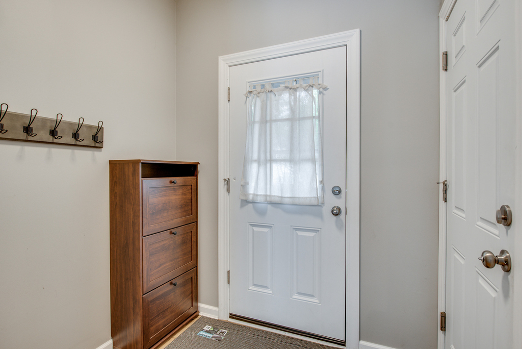2527 Bordeaux Lane - Photo 2