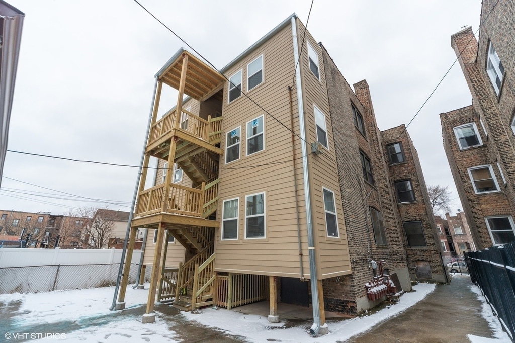 4934 W Jackson Boulevard - Photo 9