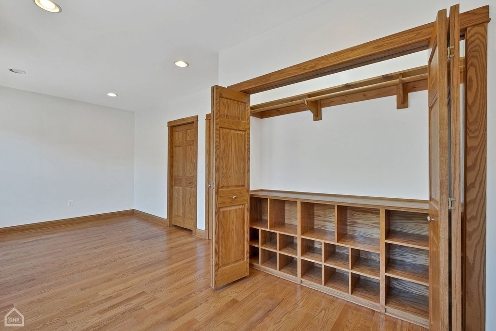 4544 N Western Avenue - Photo 19