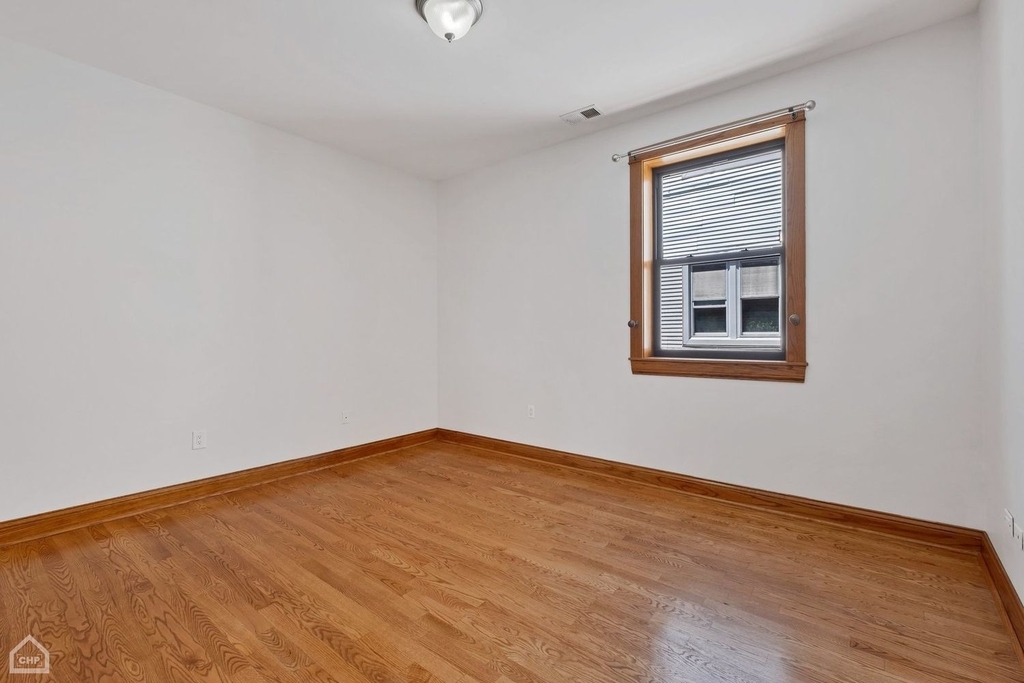 4544 N Western Avenue - Photo 30