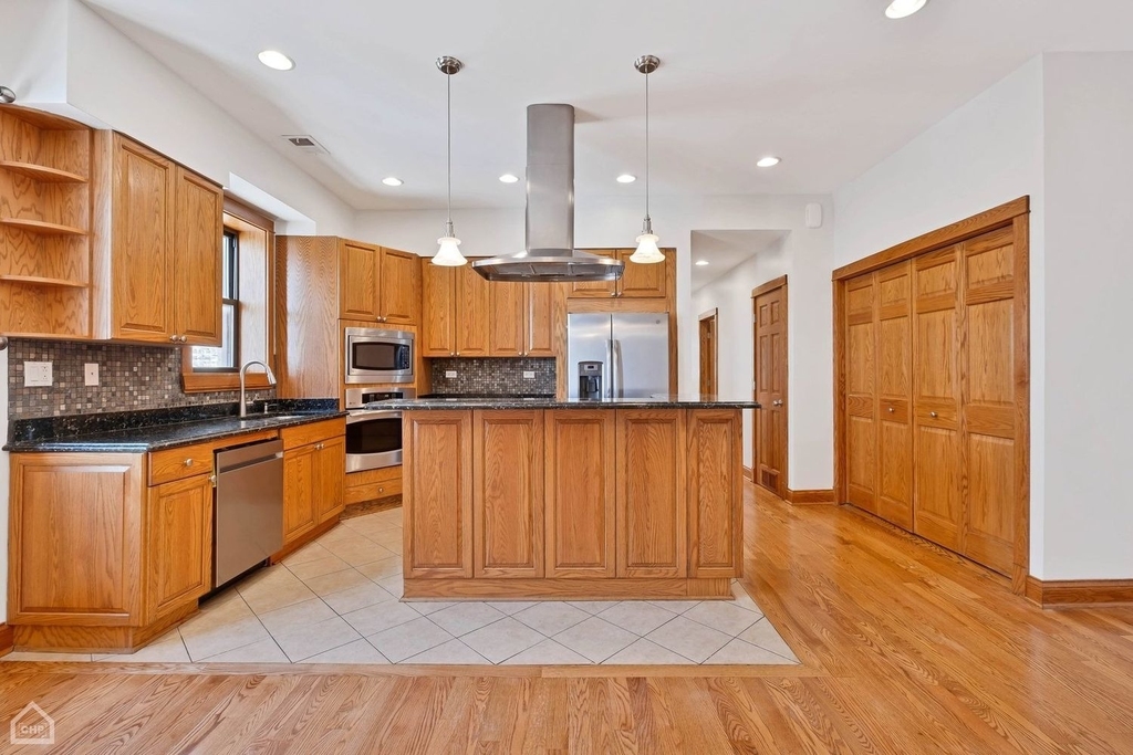 4544 N Western Avenue - Photo 9