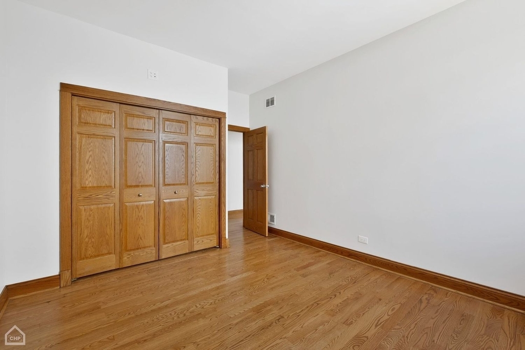 4544 N Western Avenue - Photo 25