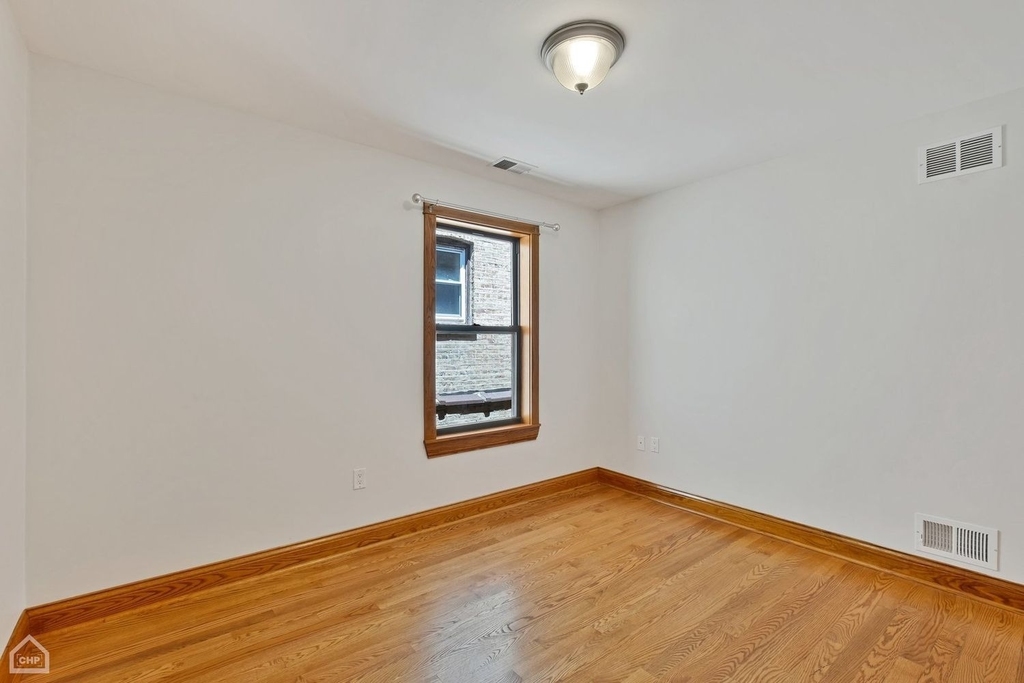 4544 N Western Avenue - Photo 32