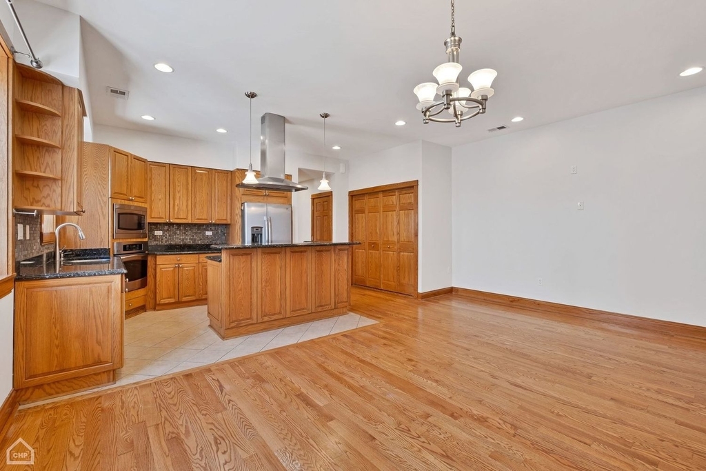 4544 N Western Avenue - Photo 8
