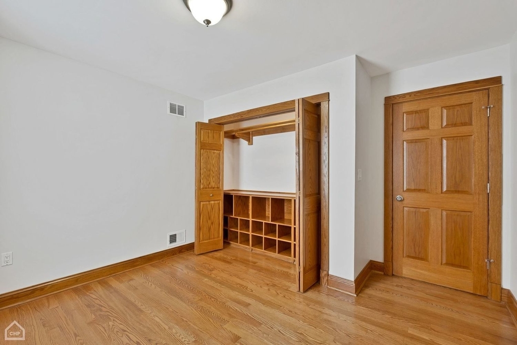 4544 N Western Avenue - Photo 26